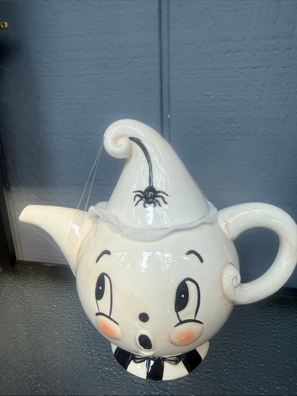 Johanna Parker ghost tea pot